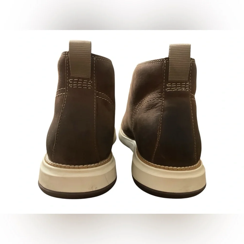 COLE HAAN Grand Atlantic Leather Chukka Boots
